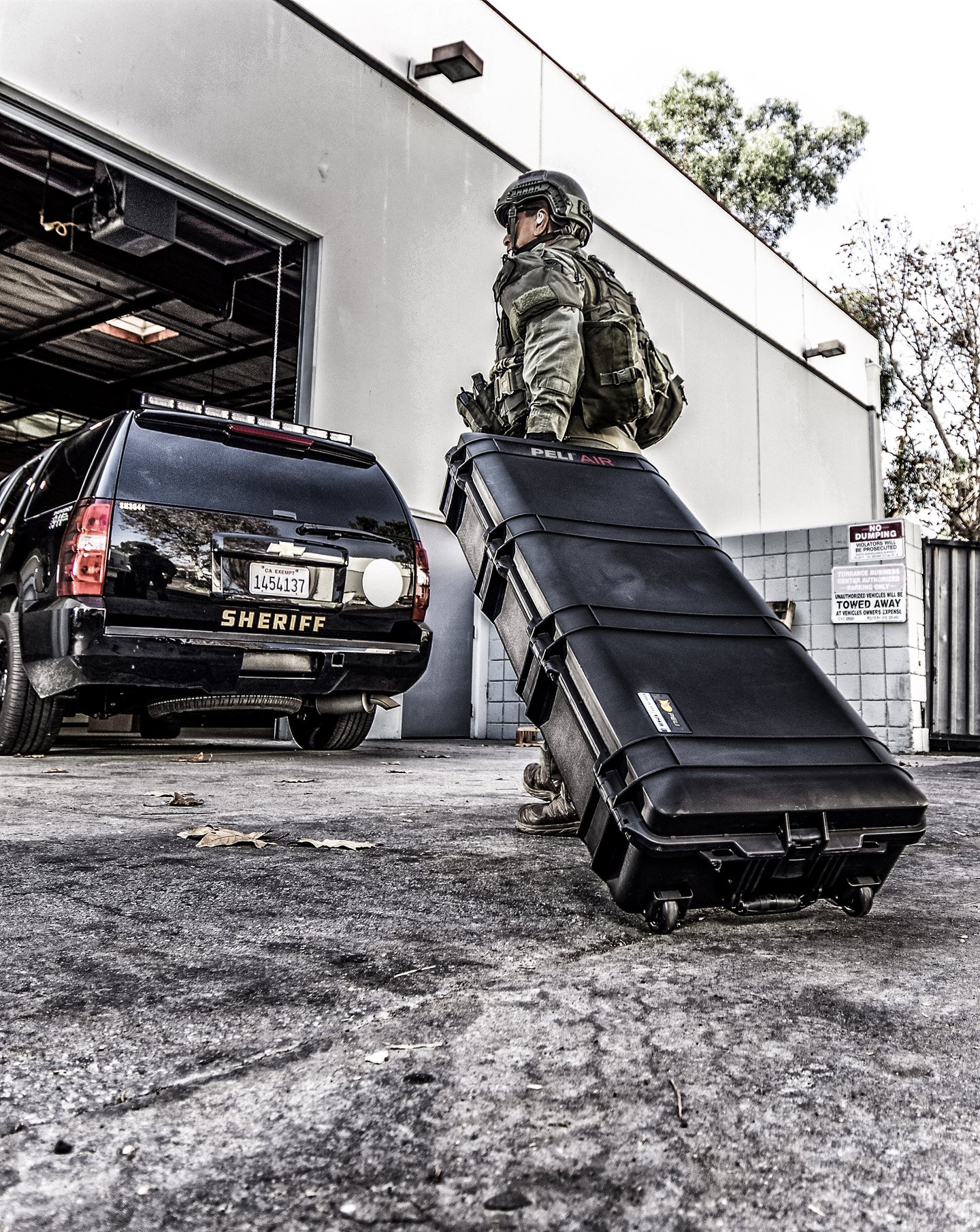 PELI AIR- case Typ 1745, schwarz, Schaum